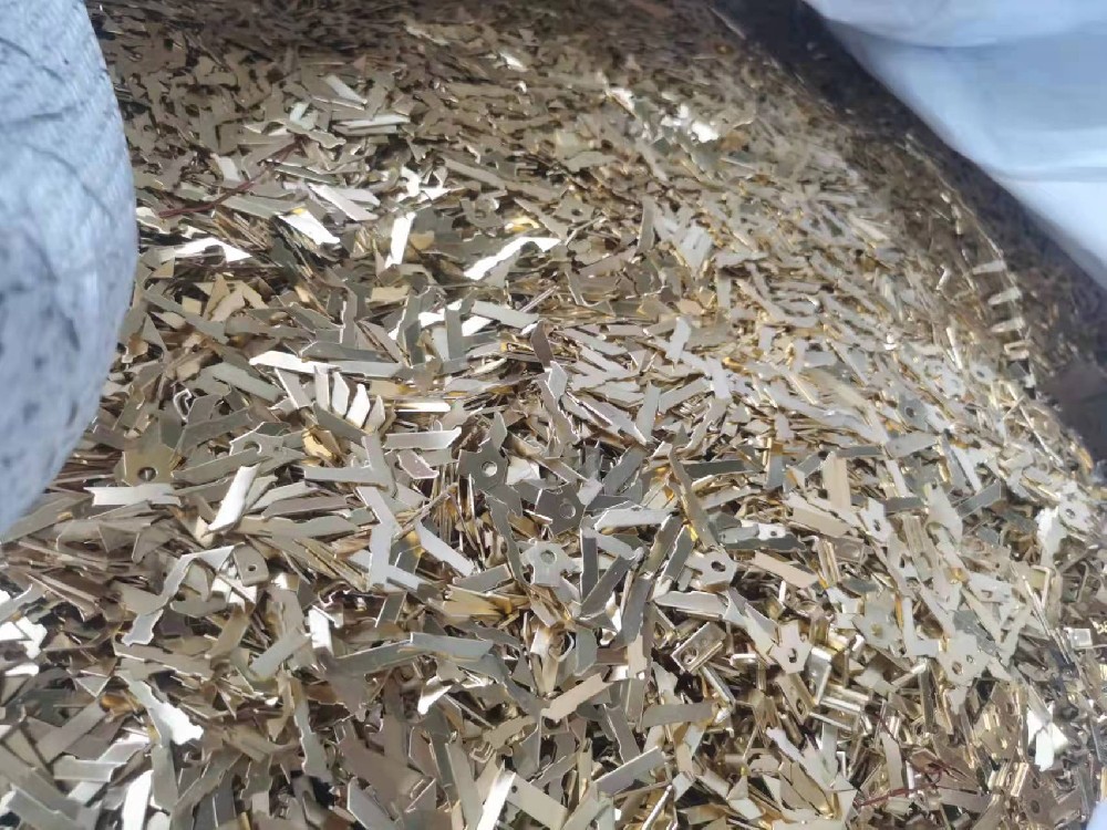 和常州某大型工厂合作铁屑回收